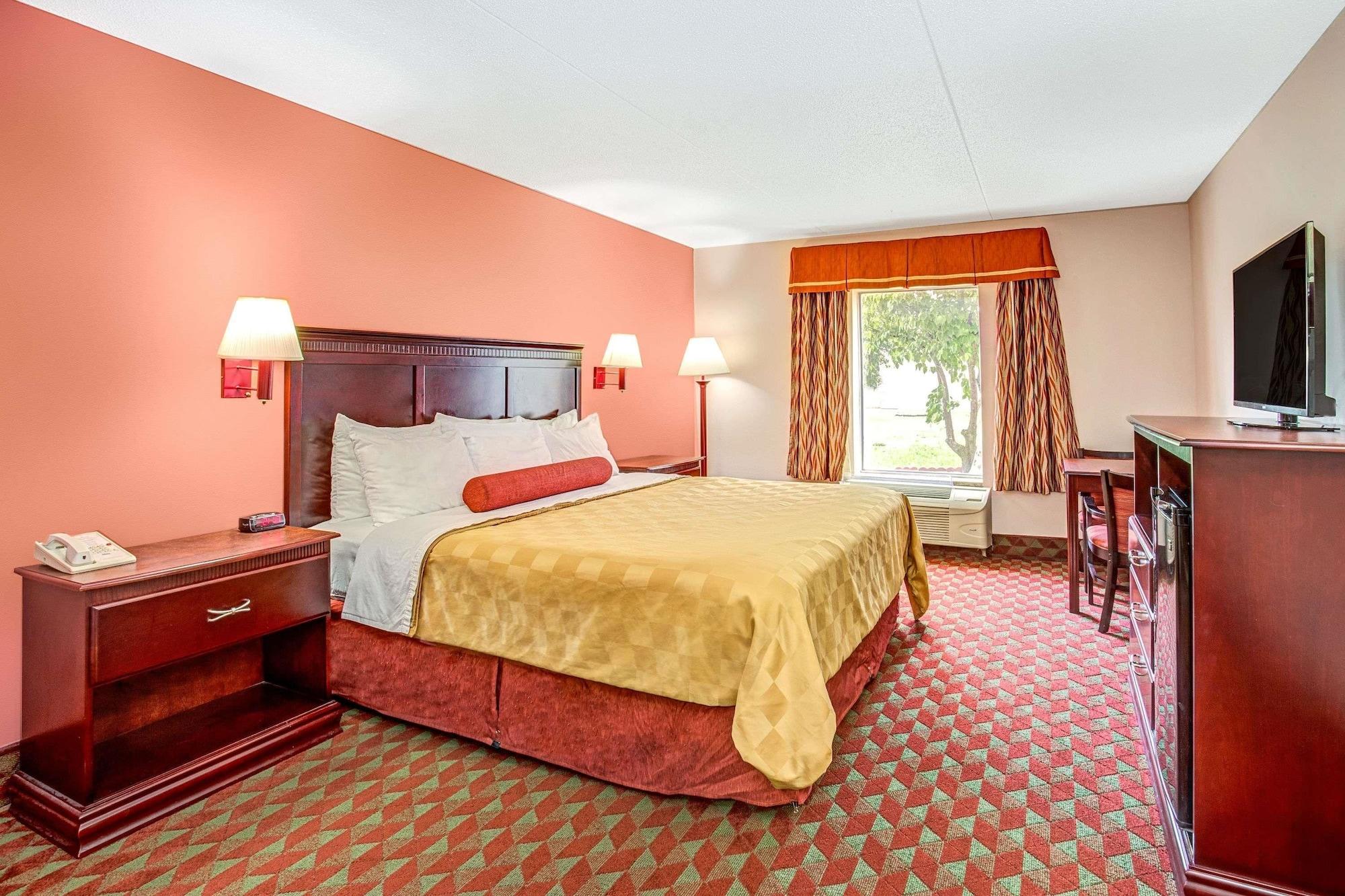 Ramada By Wyndham Hotel Murfreesboro