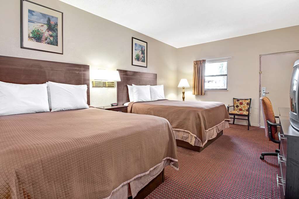 Ramada By Wyndham Murfreesboro