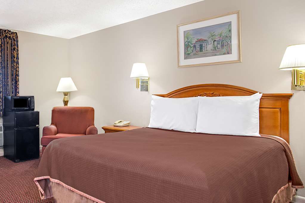Ramada By Wyndham 3* Murfreesboro