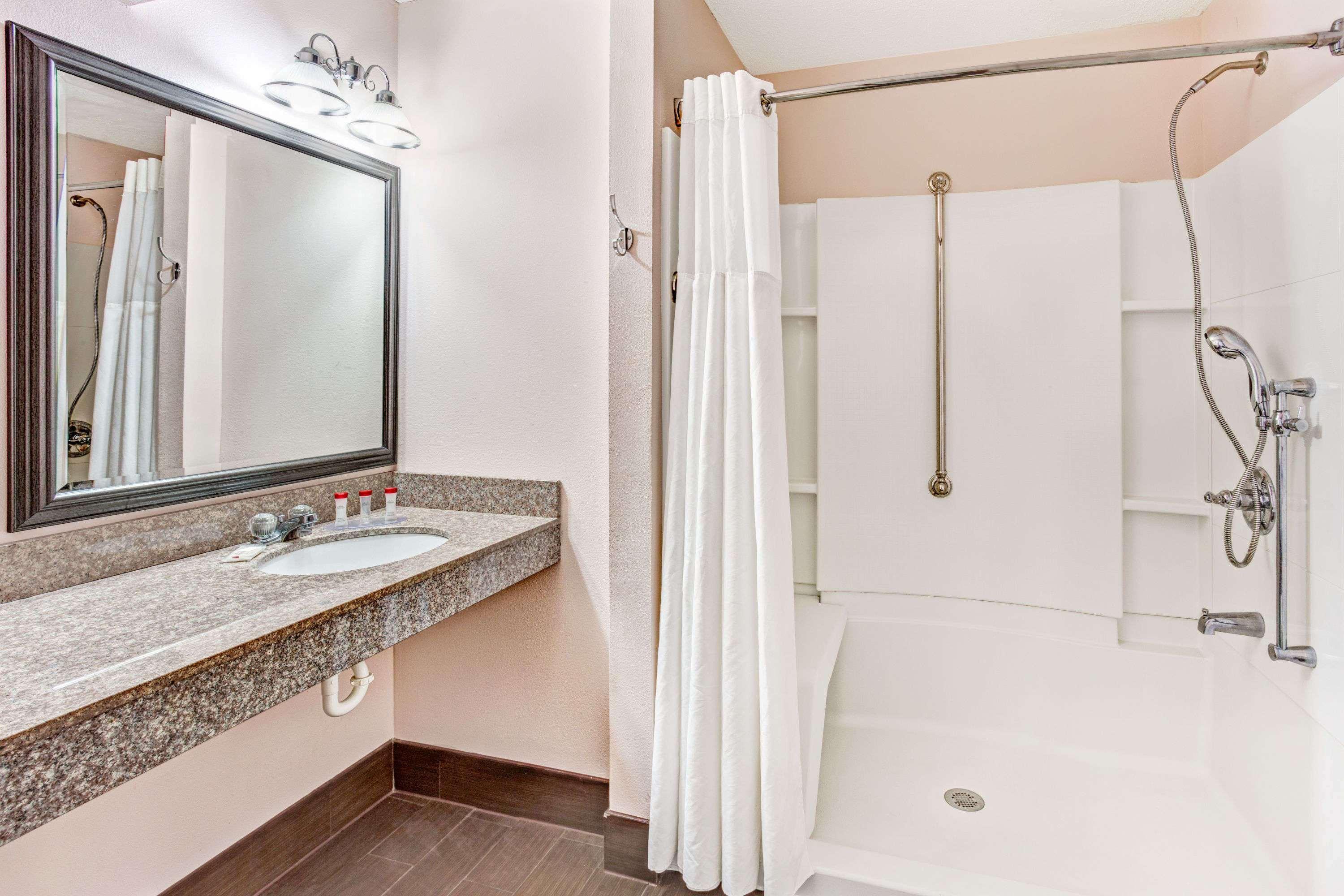 Hotel Ramada By Wyndham 3*