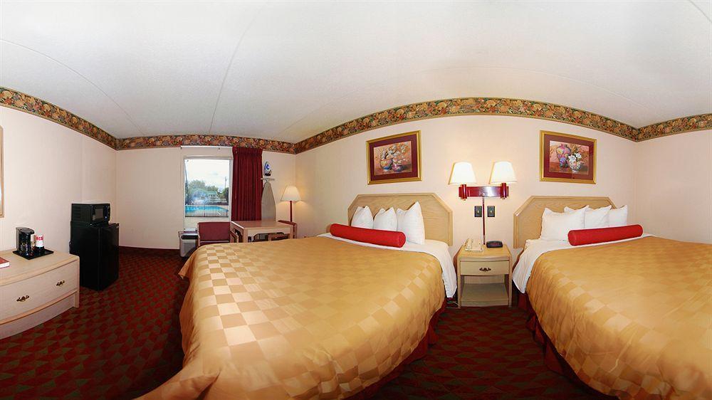 Ramada By Wyndham Hotel Murfreesboro